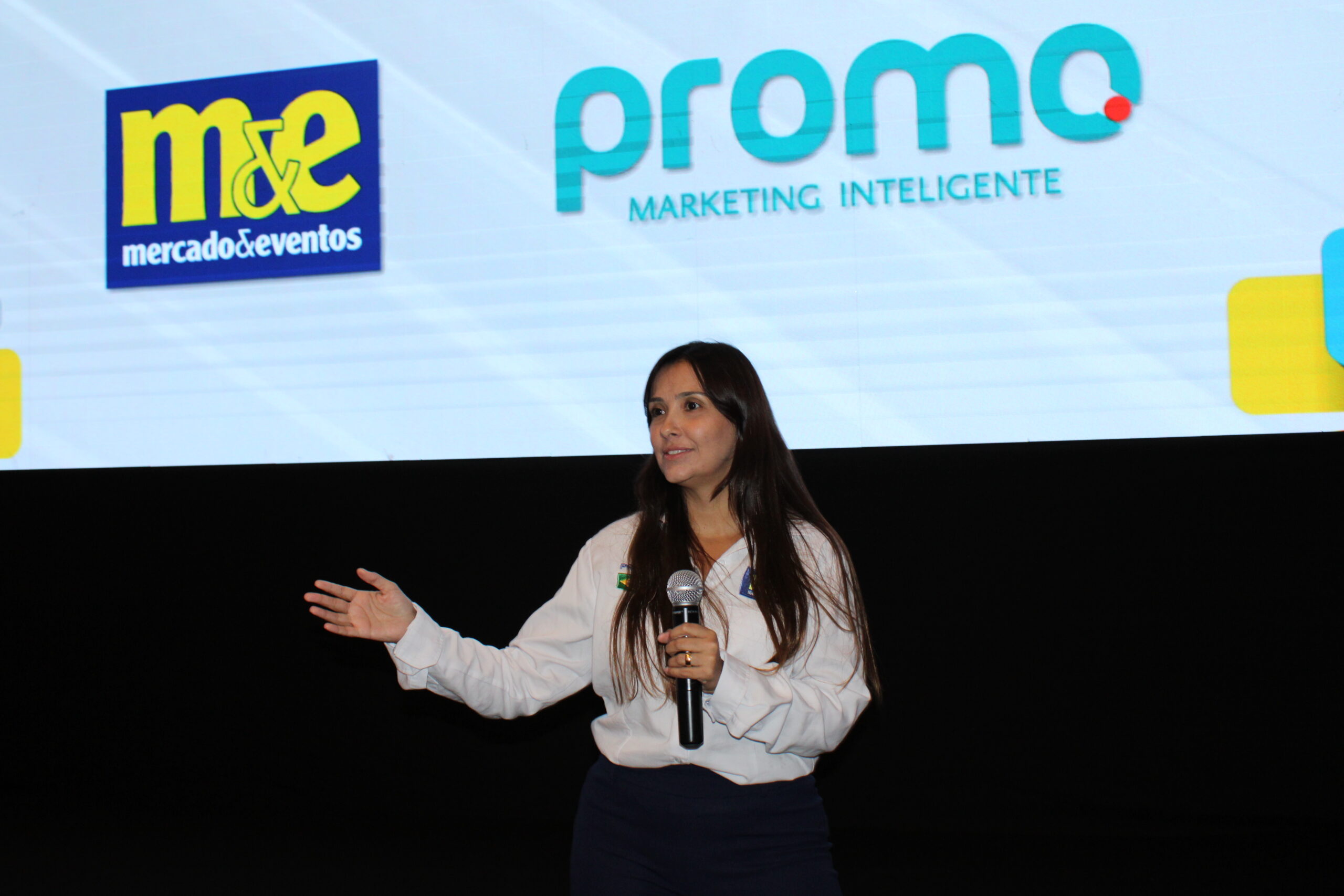 Natália Strucchi, diretora de redação do M&E Natália Strucchi, diretora de redação do M&E