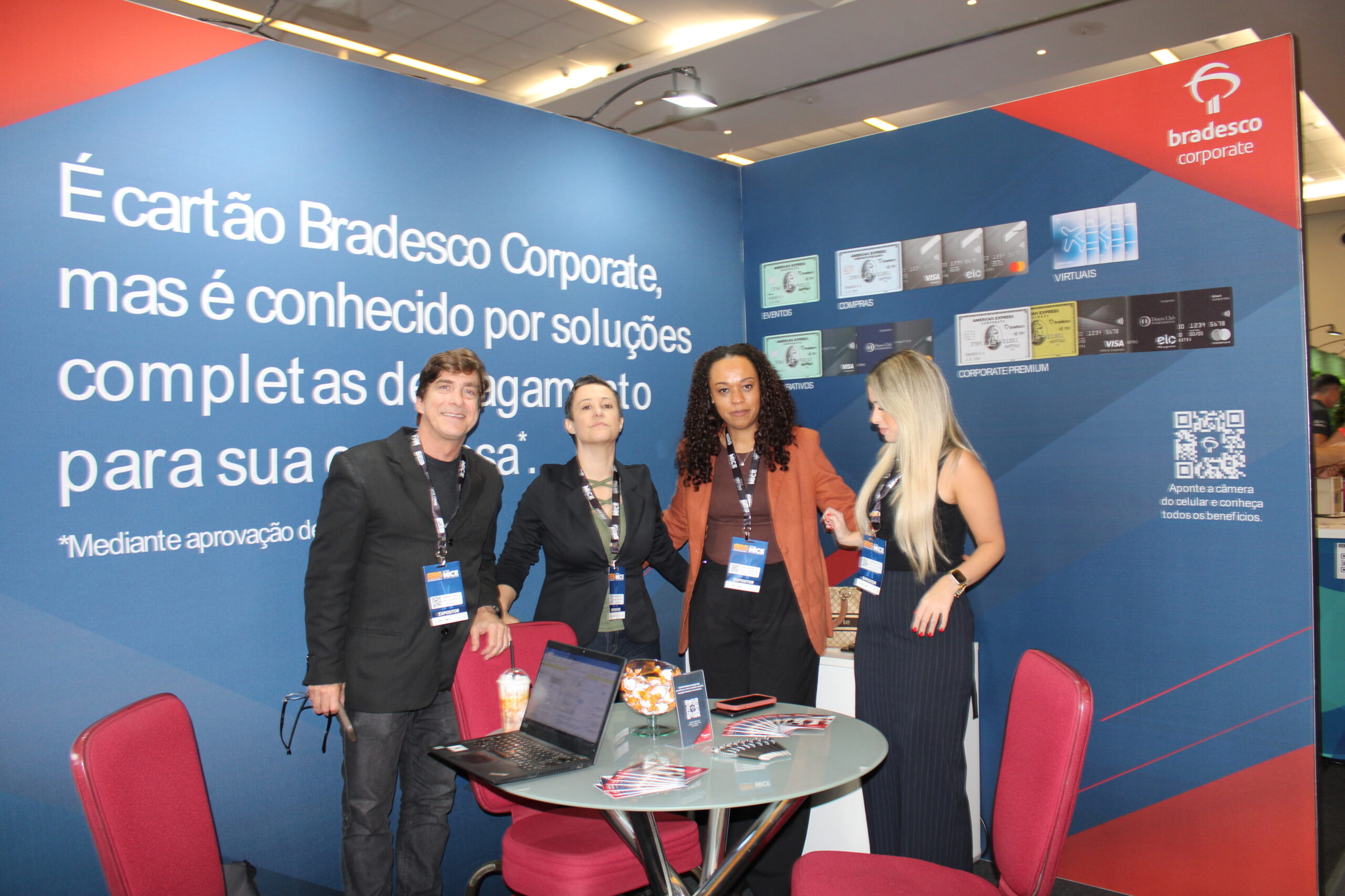 Manoel Vale, Debora Silva, Larissa Nascimento e Giovanna Hadi, da Bradesco Corporate