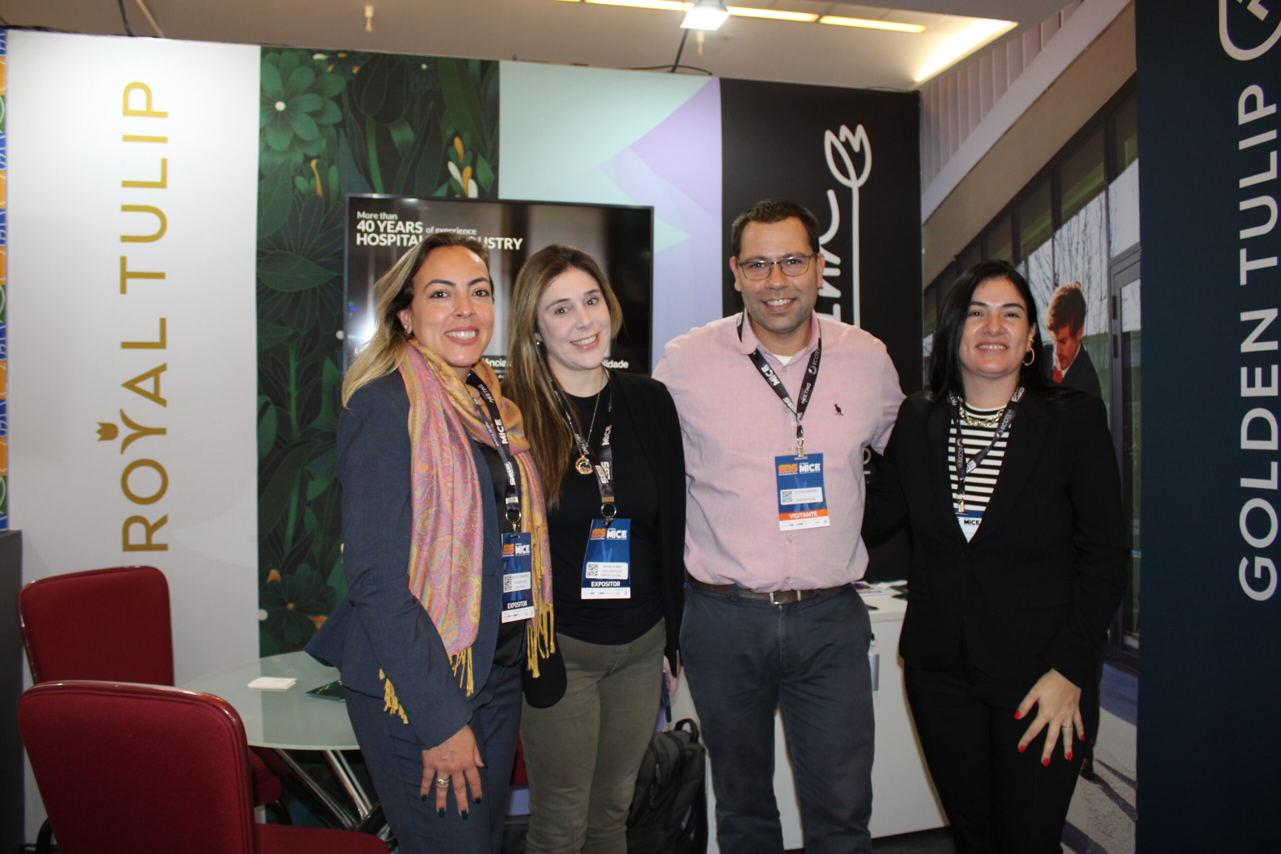 Silvia Fernandes, Natalia Ibidi, Victor Ferreira e Ana Ribeiro, do Golden Tulip