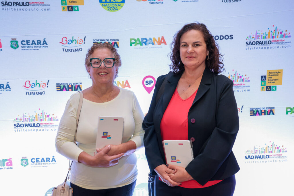 Inês Vendramelli, da Vendra Turismo e Vanderlene Bortoletto, da Nova Brasil Turismo