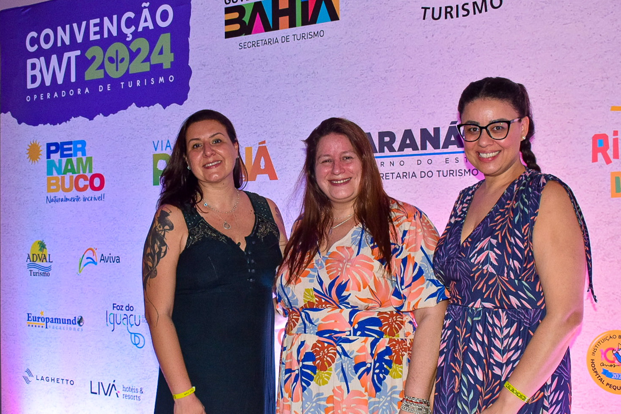 Joyce Cordeiro, representante Tampa Bay; Rafaela Brown, do Visite Florida; e Ingrid Fachinette, de St. Pete Clearwater Joyce Cordeiro, representante Tampa Bay; Rafaela Brown, do Visite Florida; e Ingrid Fachinette, de St. Pete Clearwater