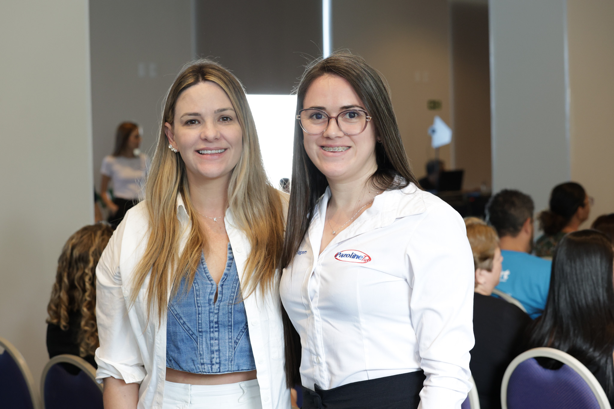 Kelli Pazoline e Cinthia Crochiquia, da Pazoline Tur Kelli Pazoline e Cinthia Crochiquia, da Pazoline Tur