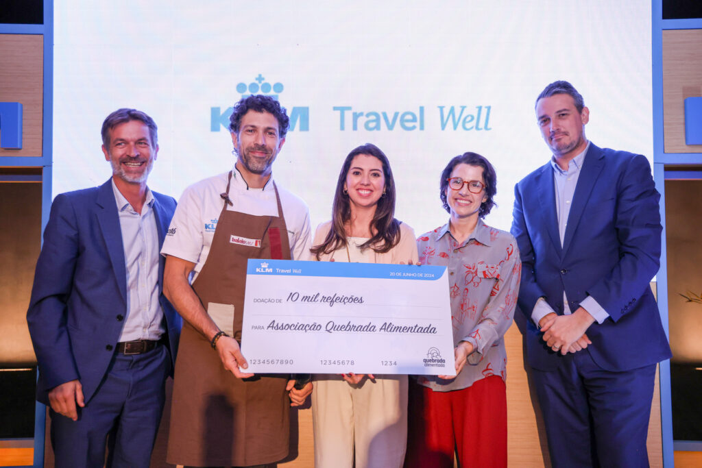 Manuerel Flahault, da Air France-KLM Rodrigo Oliveira; Julia de Medeiros Pinto, Air France KLM; Adriana Salay, do projeto Quebrada Alimentar; e Sylvain Mathias, da Air France KLM