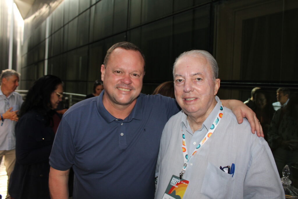 Marcelo Monfort, assessor da SETRJ, e Nilo Félix, subsecretário de Turismo Marcelo Monfort, assessor da SETRJ, e Nilo Félix, subsecretário de Turismo