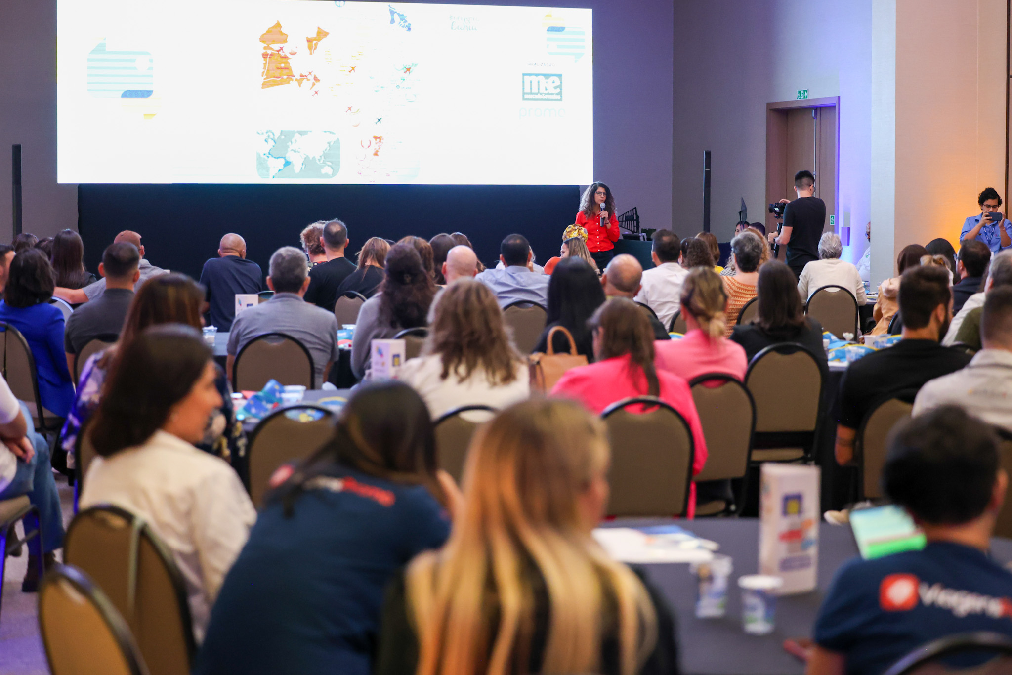 Últimos dias para se inscrever no Roadshow M&E Nacional 2025 no Rio de Janeiro e Ribeirão Preto 1 Maria Cristina Brito e Marina Nunes da Setur BA durante o Roadshow ME Últimos dias para se inscrever no Roadshow M&E Nacional 2025 no Rio de Janeiro e Ribeirão Preto