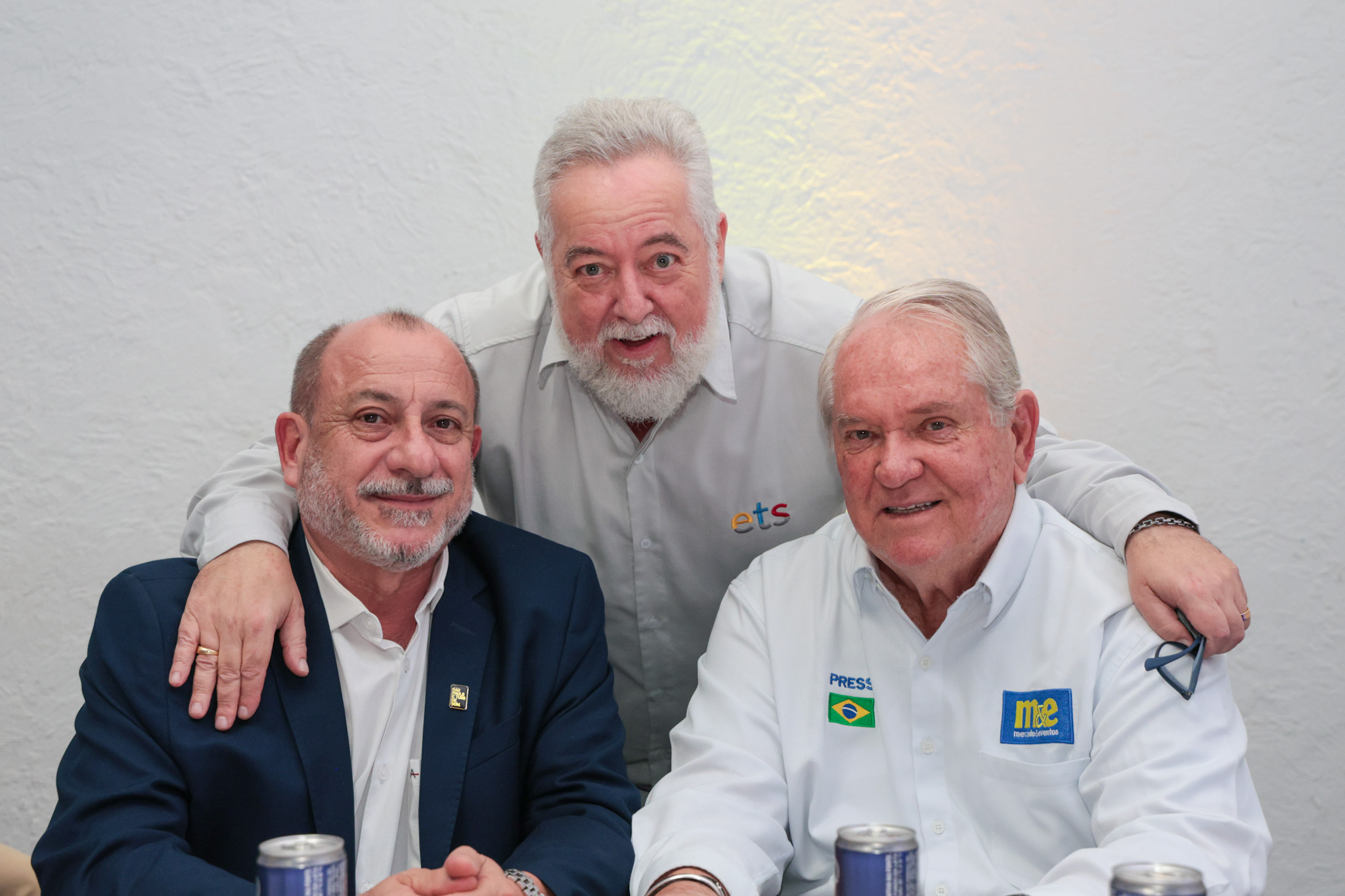Michael Barkoczy, da ETS, entre Toni Sando, do Visite São Paulo, e Roy Taylor, do M&E
