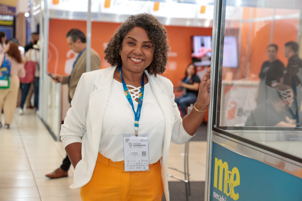 Neumari Cristhine, da secretaria de Turismo de Foz do Iguaçu