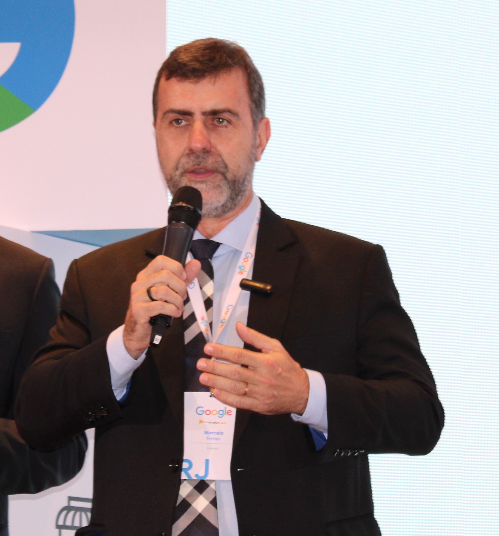 Freixo destaca parceria digital para melhor assistir o turismo em evento com a Google 1 Newton Neto diretor de Parcerias de Produtos do Google e Marcelo Freixo presidente da Embratur 1 Freixo destaca parceria digital para melhor assistir o turismo em evento com a Google