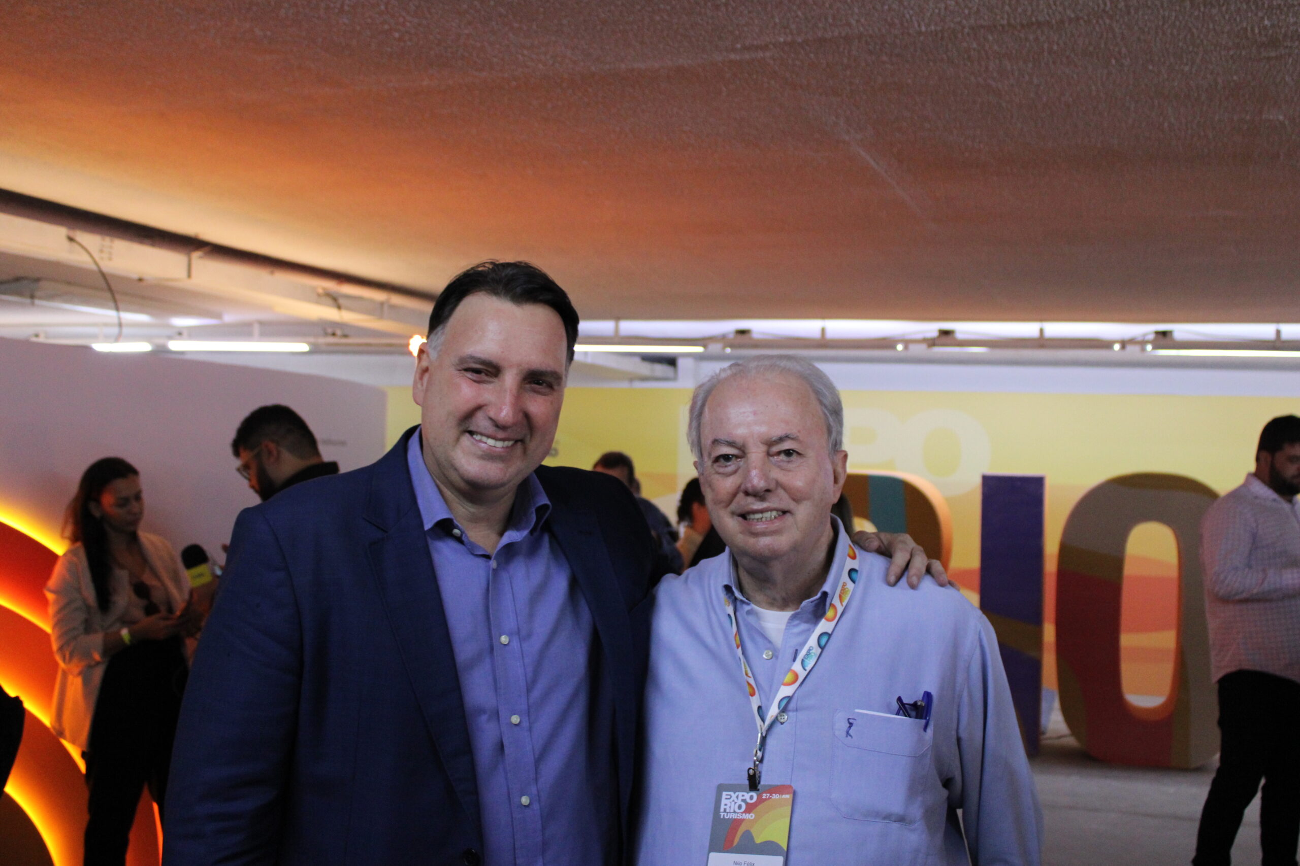 Pedro Guimarães, presidente da Apresenta, e Nilo Félix, subsecretário de Turismo do Estado