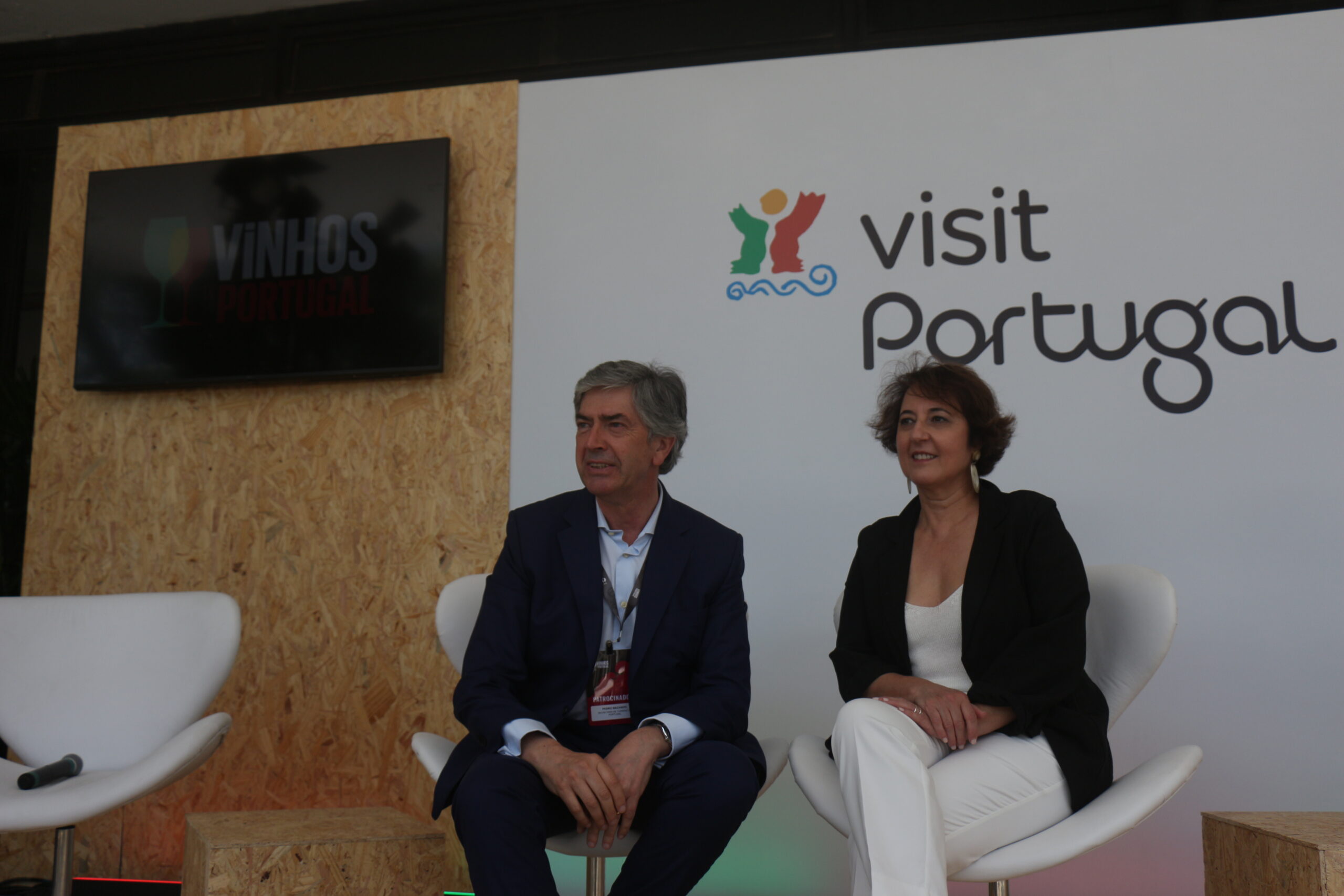 São Paulo recebe evento Vinhos de Portugal no Parque Ibirapuera 2 Pedro Machado e Lidia Monteiro scaled São Paulo recebe evento Vinhos de Portugal no Parque Ibirapuera