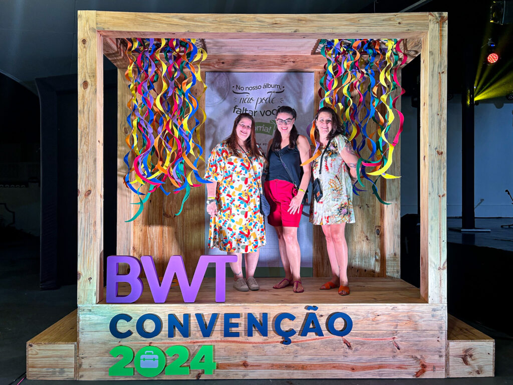 Rafaela Brown, Ingrid Facchinette, e Joyce Cordeiro, da Aviareps