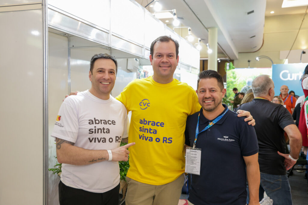 Richard Andreazza, do Castelo Saint Andrews, Rodrigo Galvão, da CVC Corp, e Ricardo Dias, Morro dos Anjos