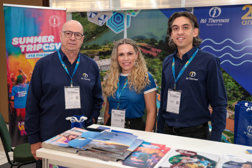 Roberto Bacovis, Charlize Vitorelli e Jomar Quadros, da Itá Thermas