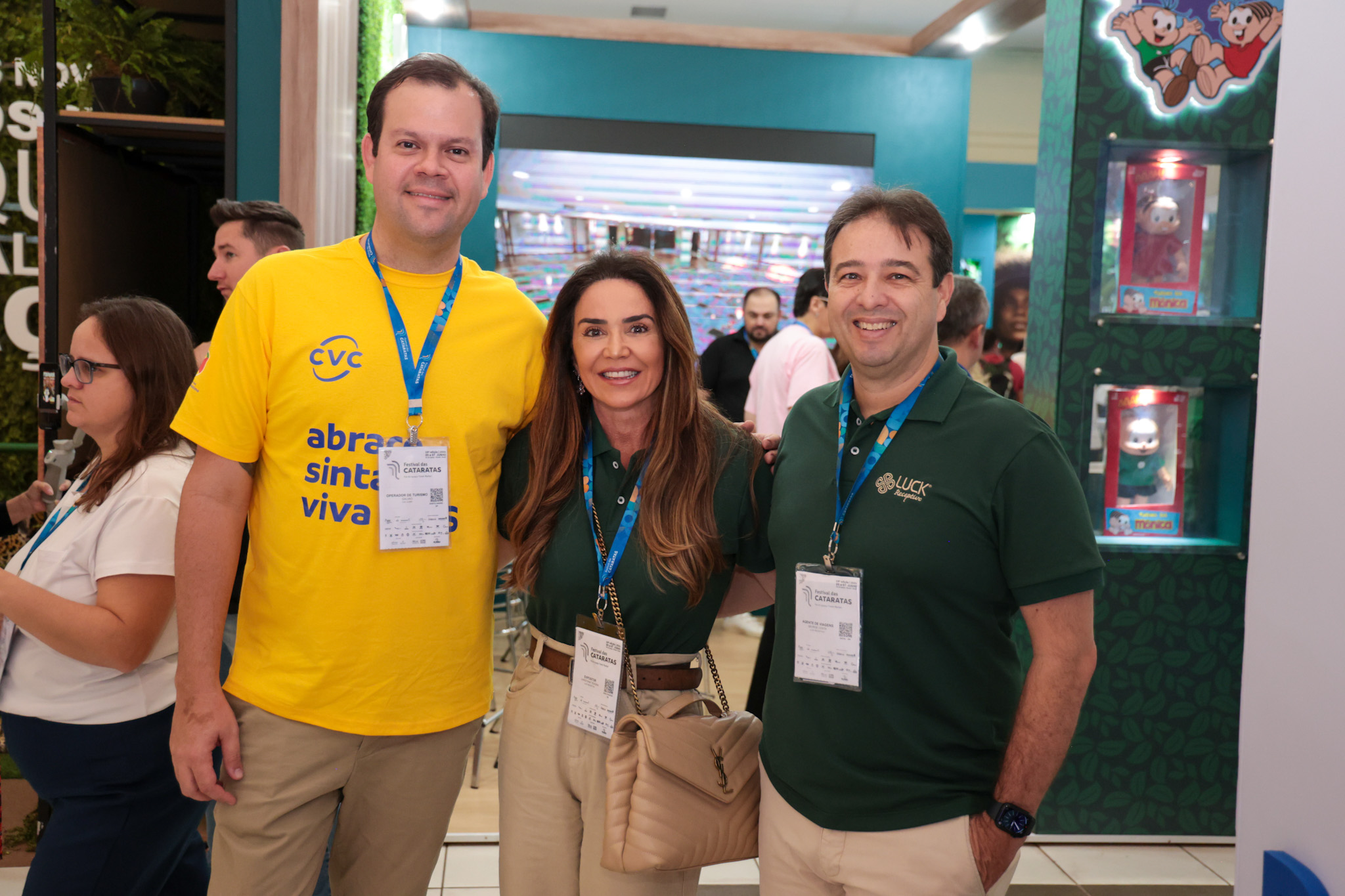 Rodrigo Galvão, da CVC Corp, Christiane Teixeira e George Costa, da Luck Receptivos Rodrigo Galvão, da CVC Corp, Christiane Teixeira e George Costa, da Luck Receptivos