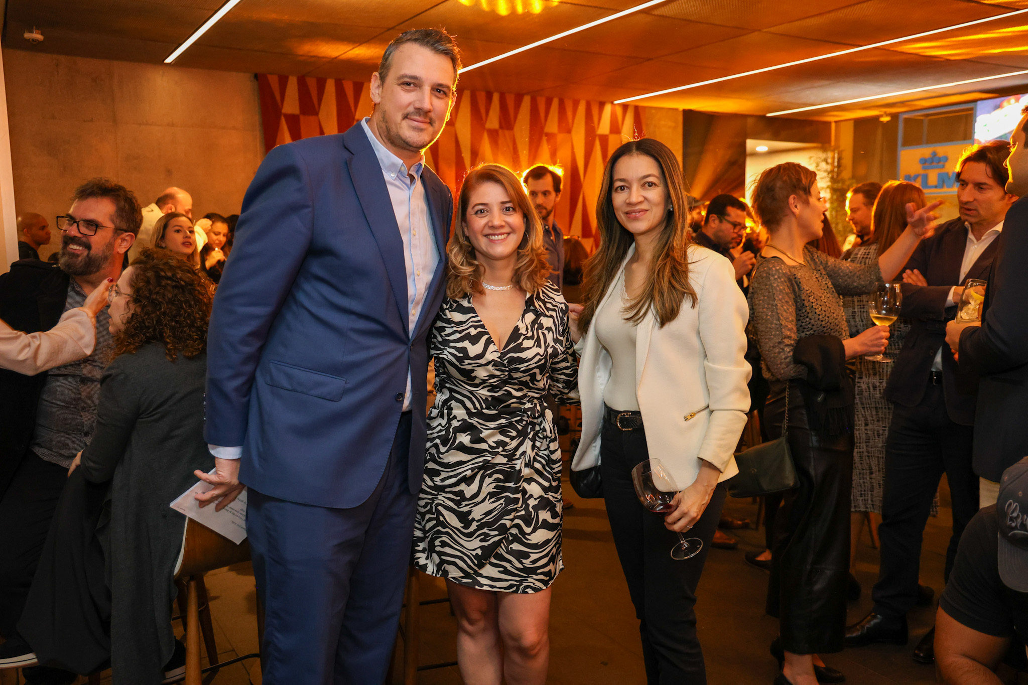 Sylvain Mathias, diretor comercial da Air France-KLM; Evelyn Espejo e Deborah de Lima, da Air France KLM