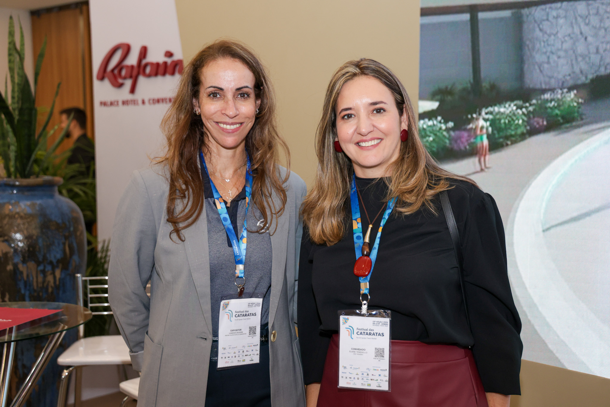 Vanessa Delboni, do Rafain Hotel e Elaine Tenerello, do Visit Iguassu