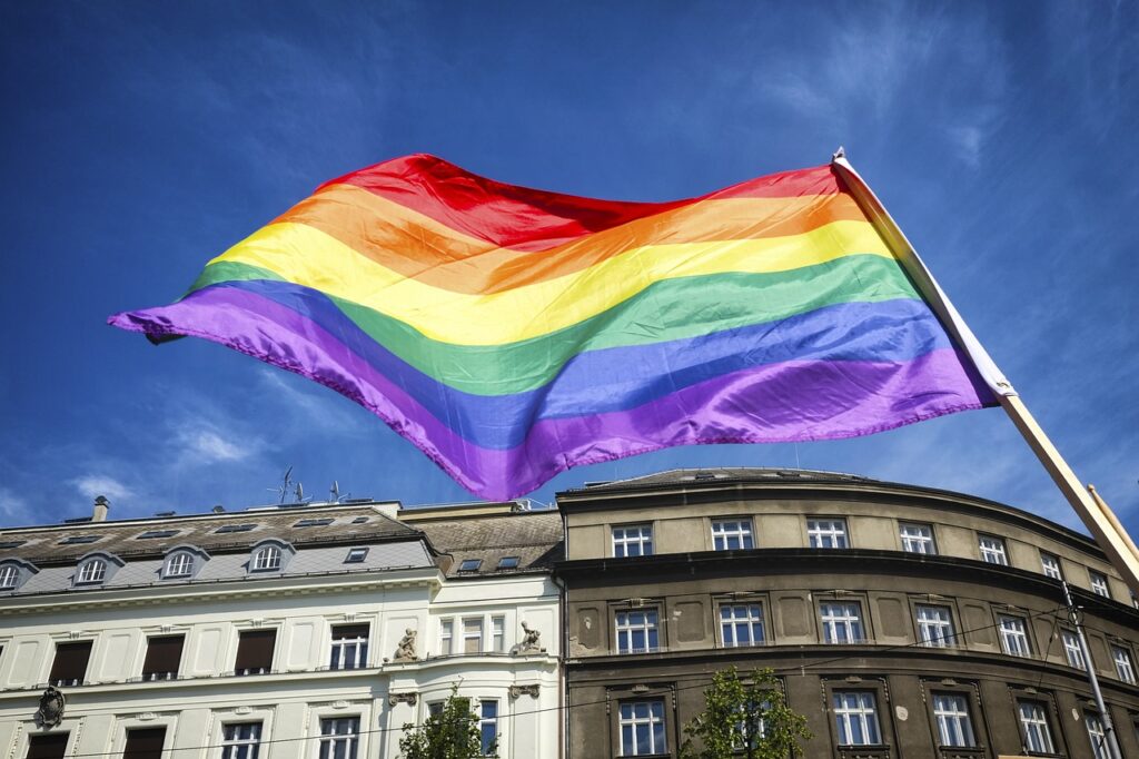 Hero Pride: novo seguro oferece suporte jurídico e psicológico a LGBTQIA+ em viagem 1 flag 4552833 1280 Hero Pride: novo seguro oferece suporte jurídico e psicológico a LGBTQIA+ em viagem