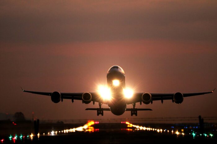 Setor aéreo global terá maior resultado da história, com US$1 trilhão em receita em 2024 1 josue isai ramos figueroa n2NBgIx3A28 unsplash scaled e1719234193460 Setor aéreo global terá maior resultado da história, com US$1 trilhão em receita em 2024