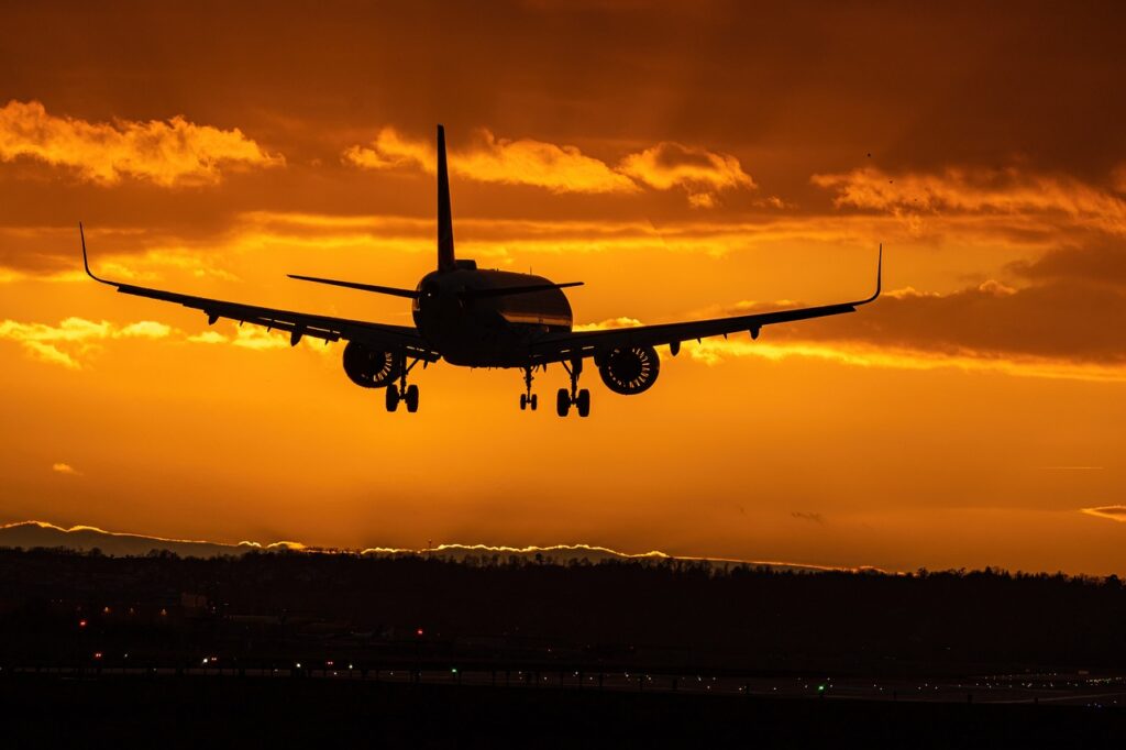 Tráfego de passageiros na América Latina e Caribe registra aumento de 4,2% de janeiro a abril Tráfego de passageiros na América Latina e Caribe registra aumento de 4,2% de janeiro a abril