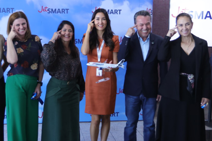unnamed 3 1 e1718882374583 JetSMART celebra início dos voos entre Curitiba e Santiago