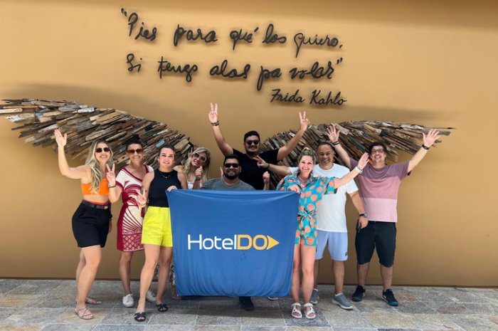 HotelDO realiza famtours para 30 agentes de viagens em Cancún, Natal e Foz do Iguaçu 1 Os agentes parceiros saíram de Minas Gerais, Rio de Janeiro e São Paulo, e foram divididos entre viagens nacionais e internacionais (Divulgação/HotelDO)
