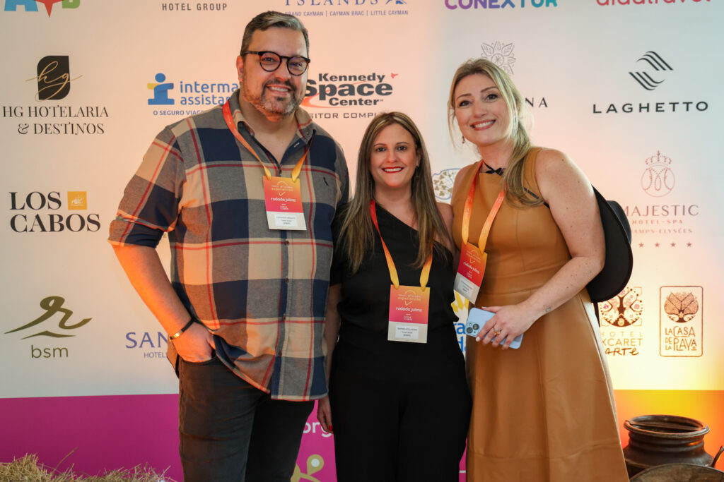 Alexandre Mesquita, Rafaela Oliveira e Catharina Massabki, da Travel Global