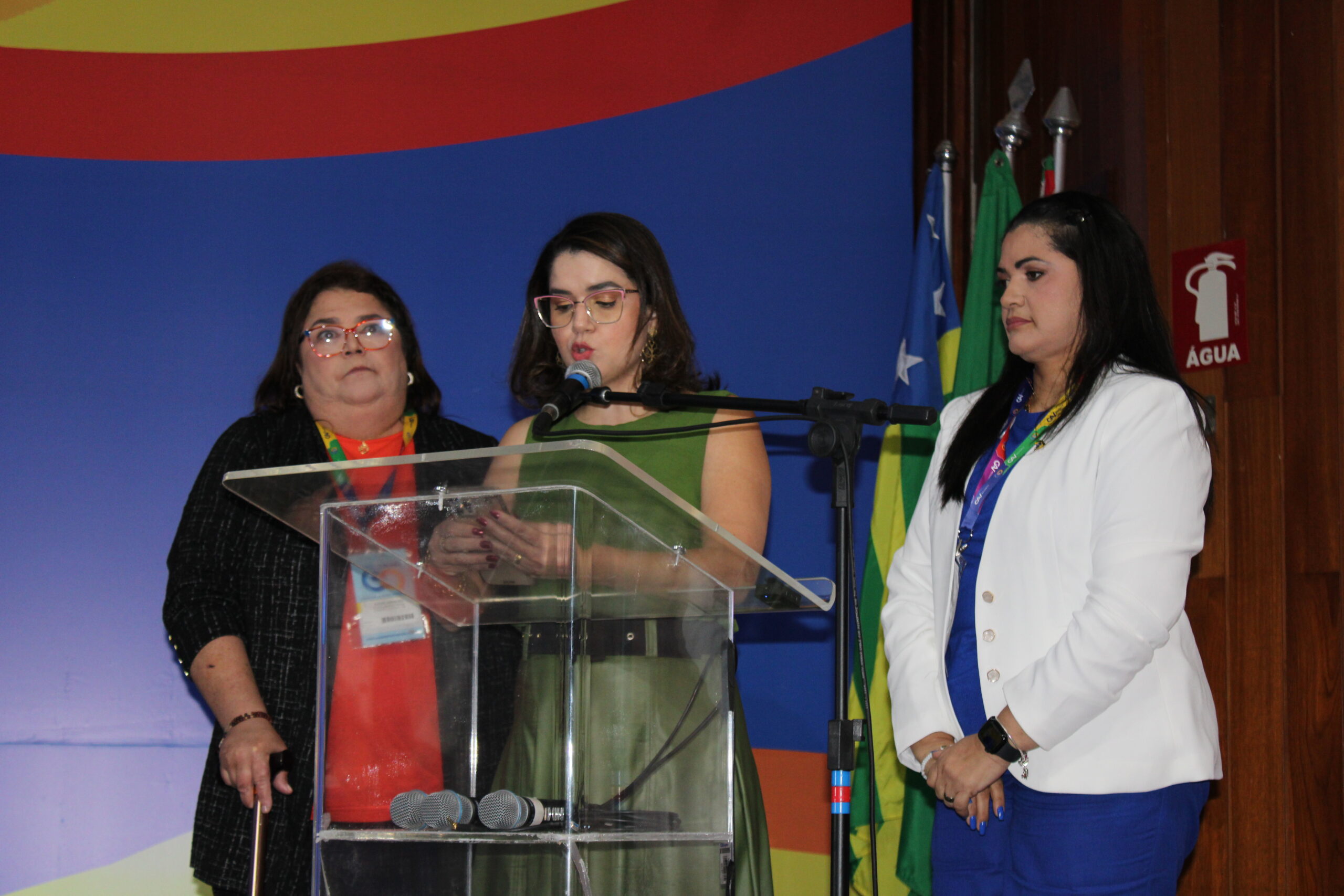 As CEO's Eliene Meireles e Rose Pascoa foram homenageadas durante a abertura do evento As CEO's Eliene Meireles e Rose Pascoa foram homenageadas durante a abertura do evento