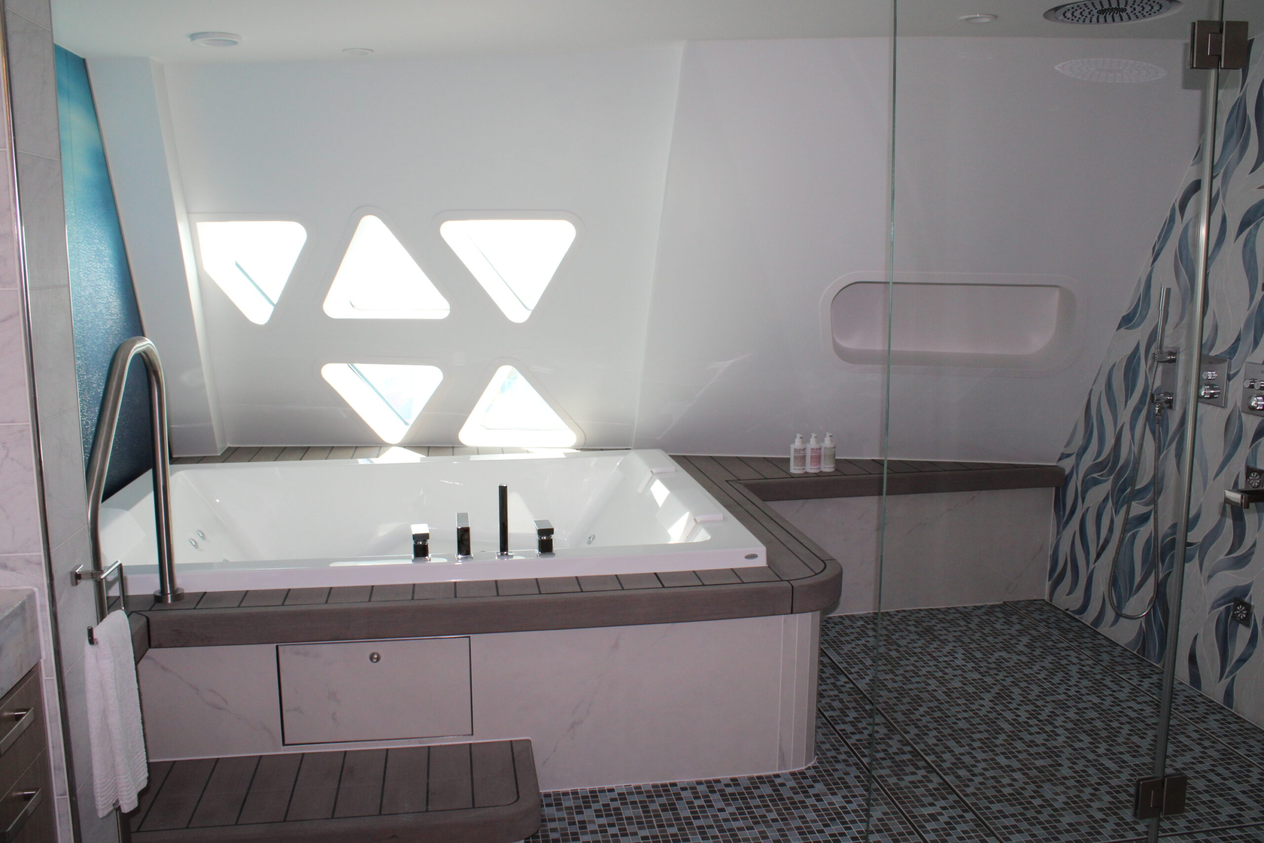 Banheira da Royal Loft Suite