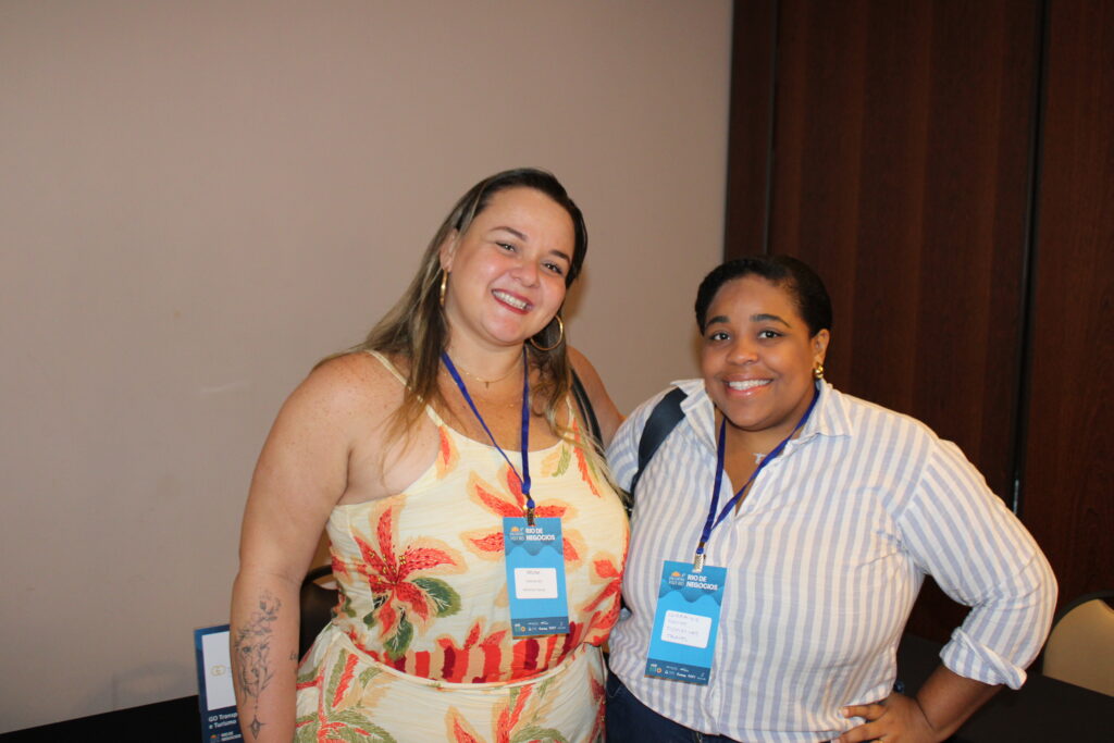 Bruna Gonçalves e Loraine Couto, da Infinitas Travel Bruna Gonçalves e Loraine Couto, da Infinitas Travel