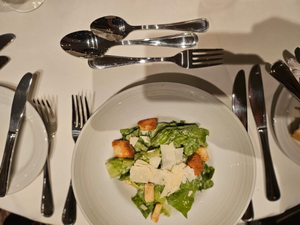 Caesar Salad está entre as entradas mais pedidas