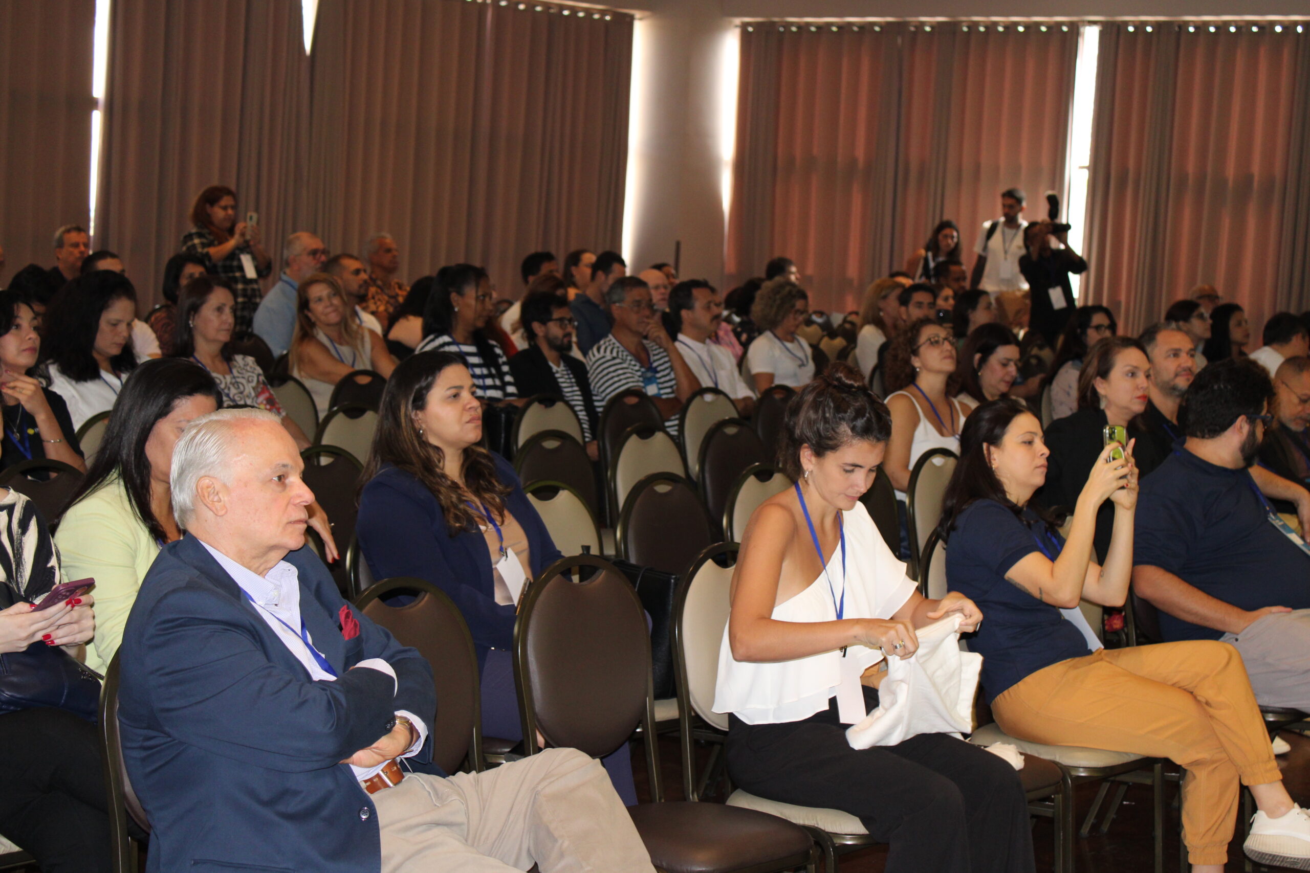 6º Rio de Negócios, do Visit Rio, discute o impacto das redes sociais no Turismo com mais de 120 empresários 6º Rio de Negócios, do Visit Rio, discute o impacto das redes sociais no Turismo com mais de 120 empresários