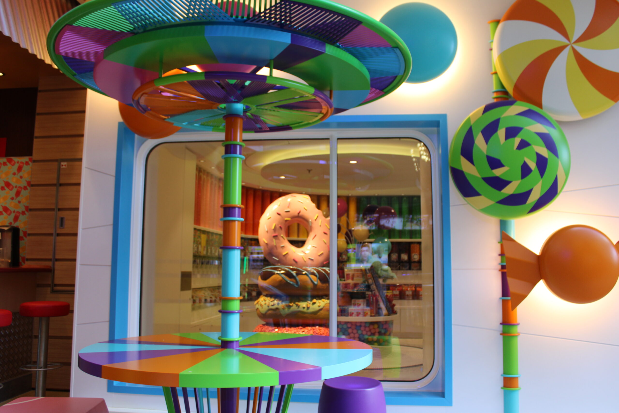 Decoração de doces chama a atenção das crianças