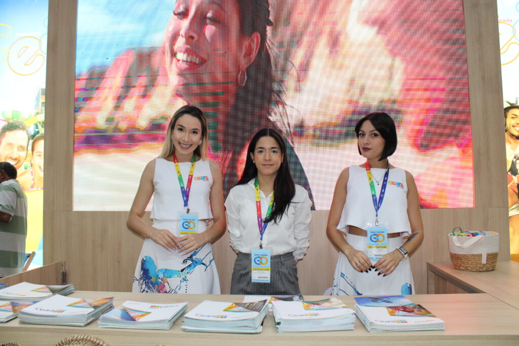 Equipe da Setur-CE, representada por Thais Facundo