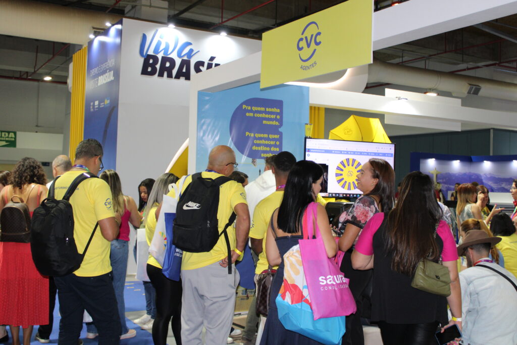 Estande da CVC reuniu agentes de viagens presentes no evento