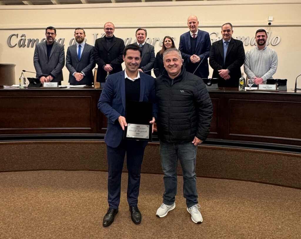 Eduardo Zorzanello recebe título de "Empresário Destaque" de Gramado