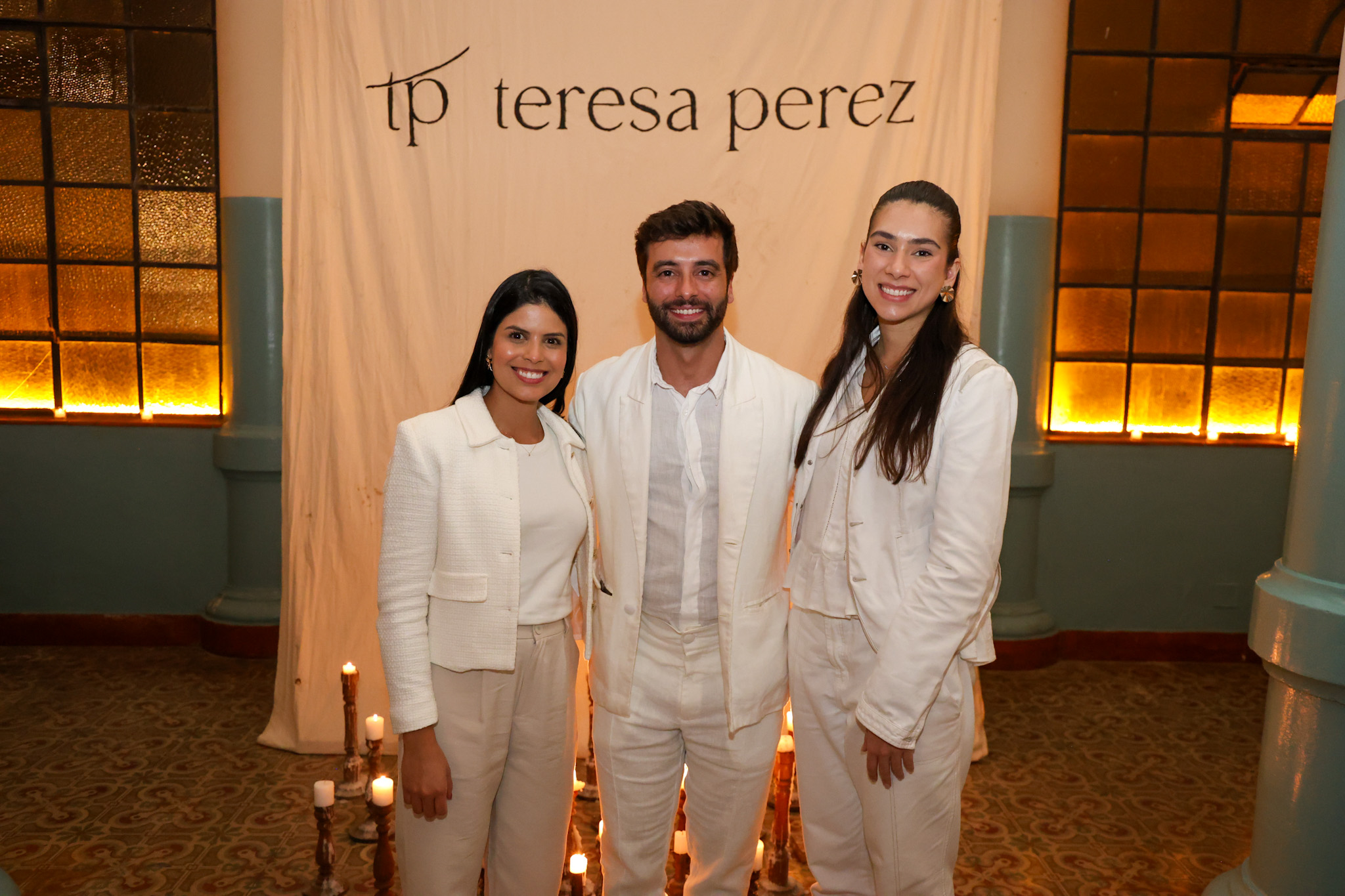 Gabriele Inácio, Alessandre Siano e Sofia Baglioni, da Teresa Perez Gabriele Inácio, Alessandre Siano e Sofia Baglioni, da Teresa Perez