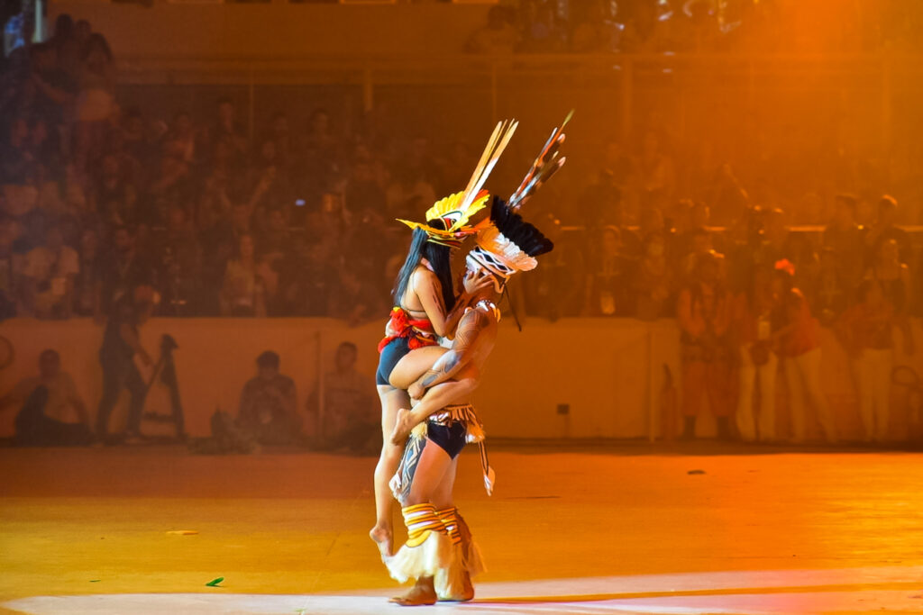 Boi Caprichoso vence Festival de Parintins 2024, conheça o enredo e veja fotos