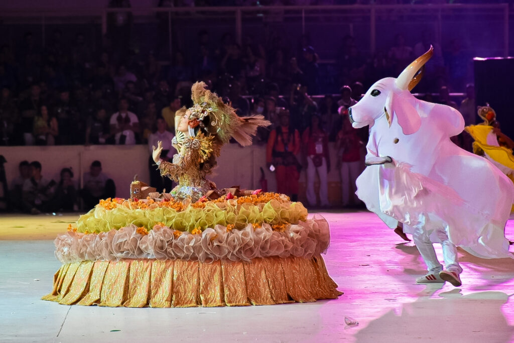 Boi Caprichoso vence Festival de Parintins 2024, conheça o enredo e veja fotos