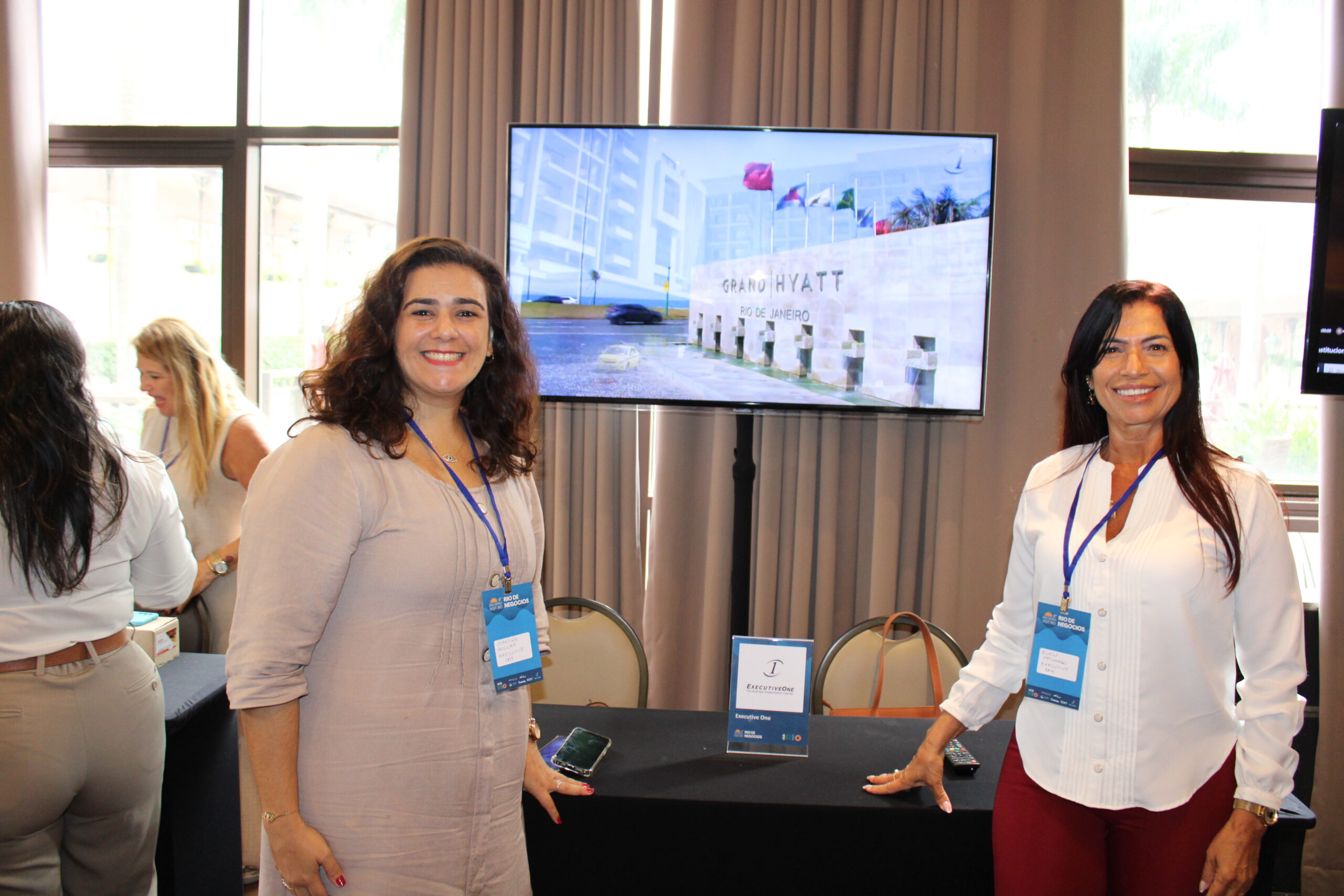 Janine Alcure e Sueli Machado, do Executive One Janine Alcure e Sueli Machado, do Executive One