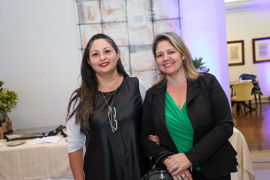 Juliana Pantaleão e Michele Carará, da Diversa Turismo