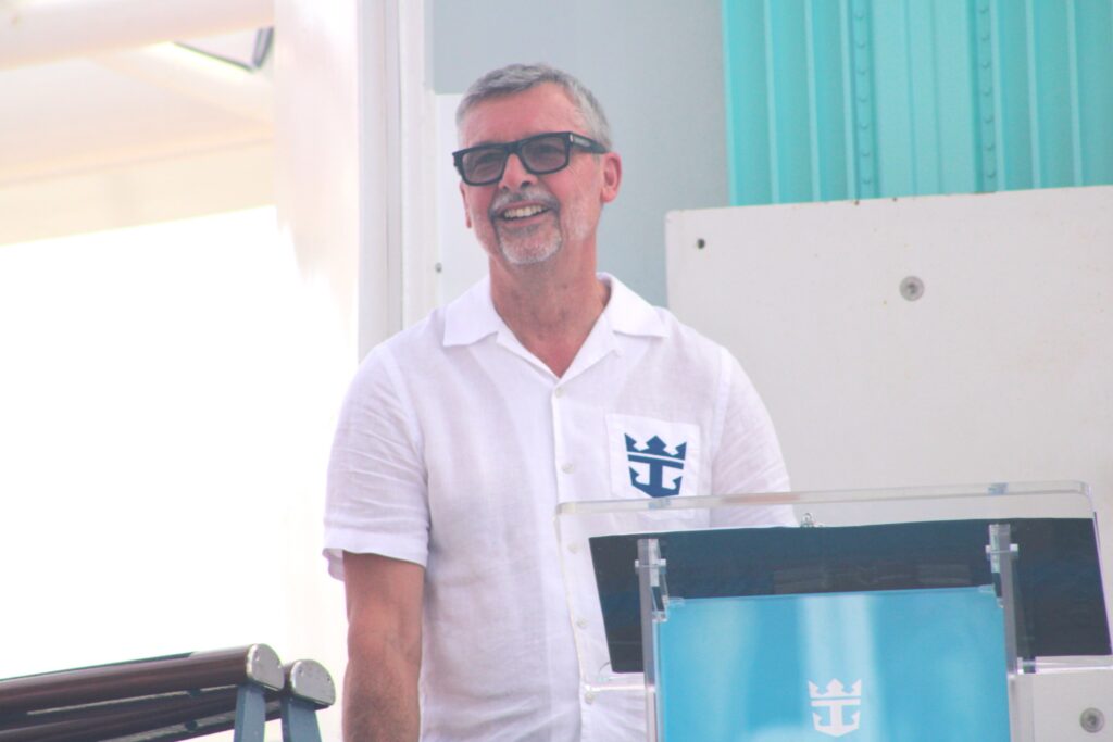 Conheça 15 visões sobre a Royal Caribbean e sobre o setor de cruzeiros marítimos com Michael Bayley 1 Michael Conheça 15 visões sobre a Royal Caribbean e sobre o setor de cruzeiros marítimos com Michael Bayley