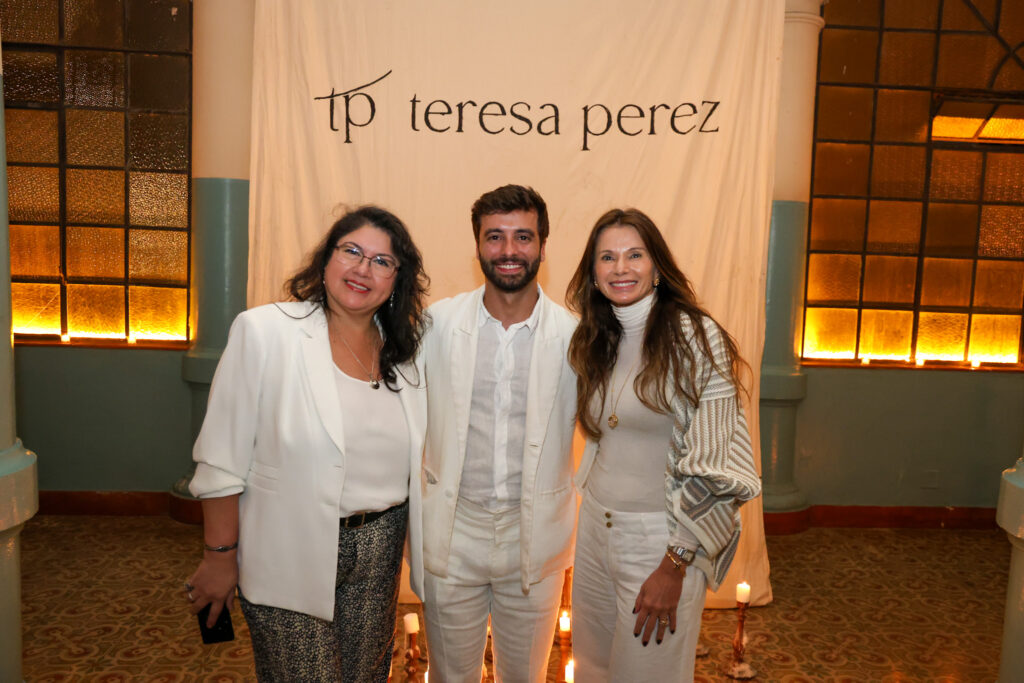 Milagros Ochoa, da Promperu, Alessandre Siano e Renata Yano, da Teresa Perez Milagros Ochoa, da Promperu, Alessandre Siano e Renata Yano, da Teresa Perez