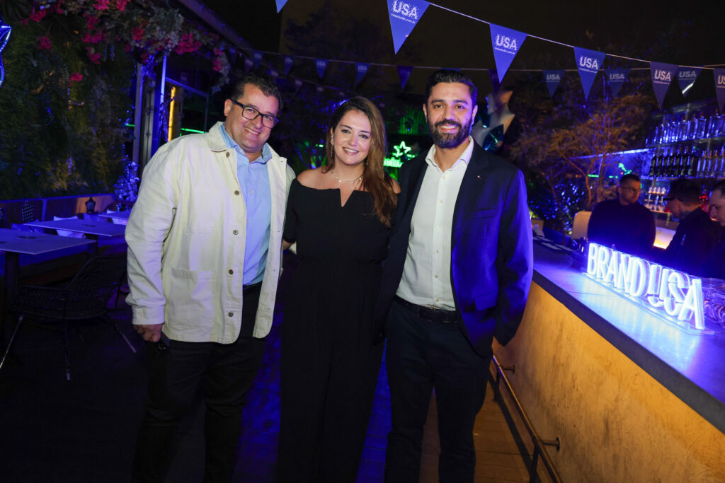 Roberto Araújo e Gustavo Nappo, da EHTL com Ana Elisa Facchinato, gerente de Trade do Brand USA