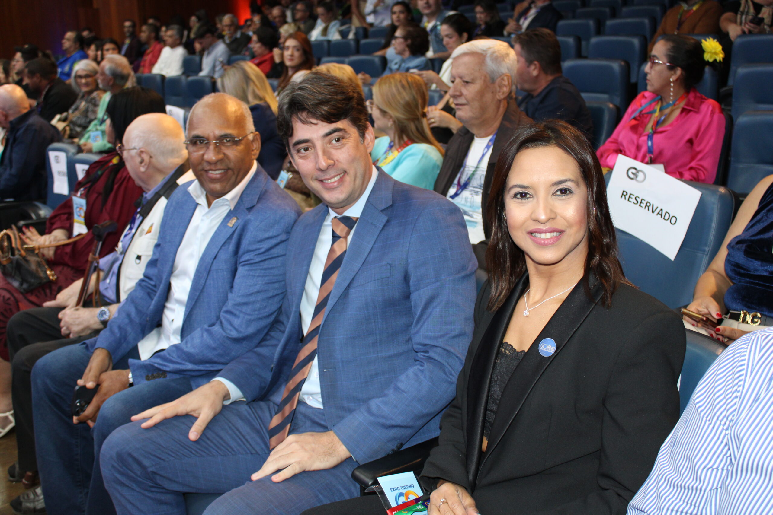 Rogério Cruz, prefeito de Goiania com Fabricio Amaral, da Goiás Turismo e Fernanda Cury, do CV&B de Goiás Rogério Cruz, prefeito de Goiania com Fabricio Amaral, da Goiás Turismo e Fernanda Cury, do CV&B de Goiás