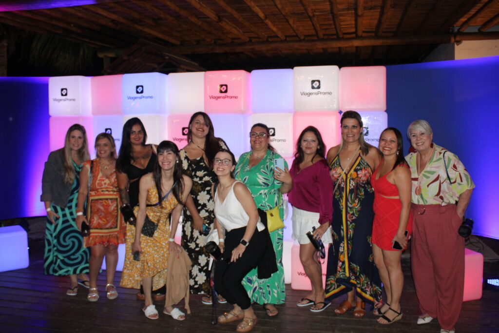 Agentes curtiram o coquetel de encerramento do evento