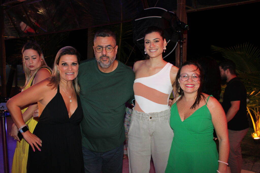 Alessandra Damascena, da 4 Estações Viagens, Kleber Moreira, da VP, Talita Pires, da Gran Travel e Juliete Vales, da Estylo Viagens