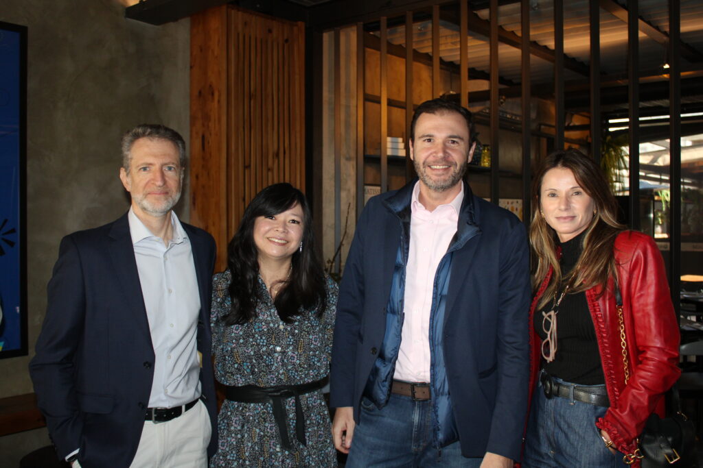 Alexandre Cymbalista, da Latitudes, Fernanda Kodama, da Primetour, Denis Ribeiro, de Dubai e Giovanna Jannuzzelli, do TP Group