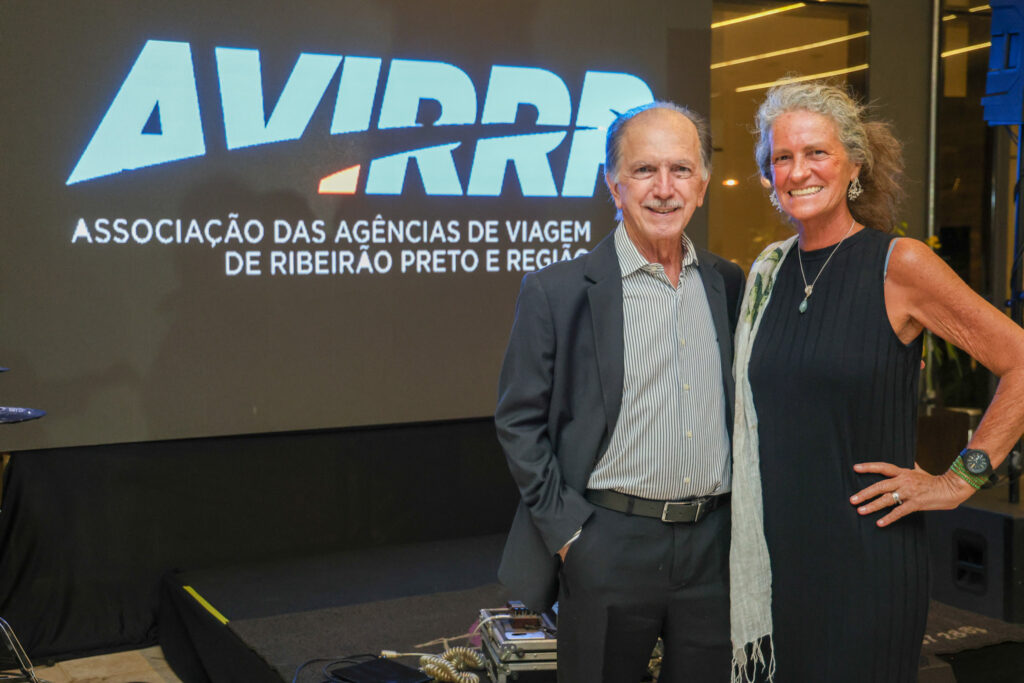 Antônio Sérgio Ignácio, presidente da Avirrp e Mari Masgrau, do M&E