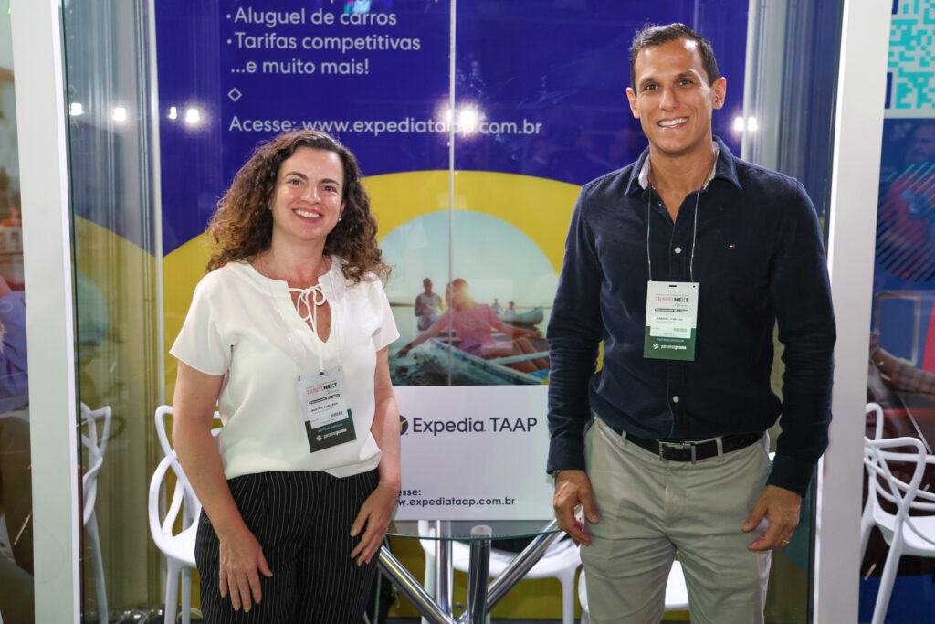 Beatriz Camargo e Gabriel Freitas, da Expedia TAAP