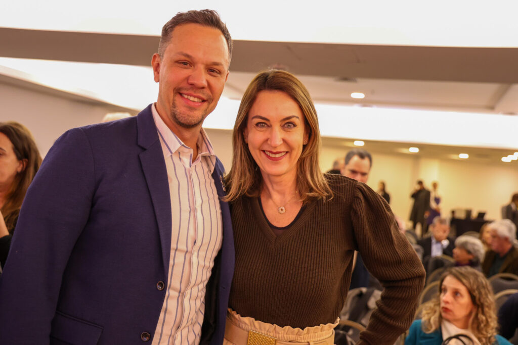 Bruno Reis, da Embratur e Luciane Leite, da Setur-SP